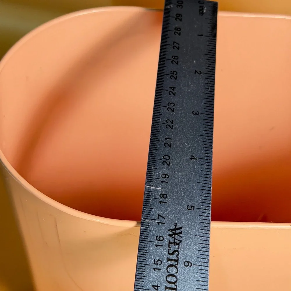 Rubbermaid vintage wastebasket